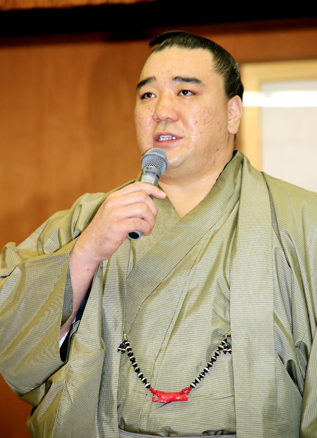 日馬富士公平